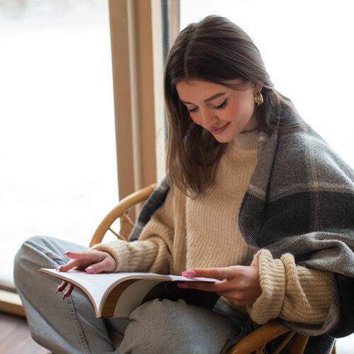 Joven leyendo